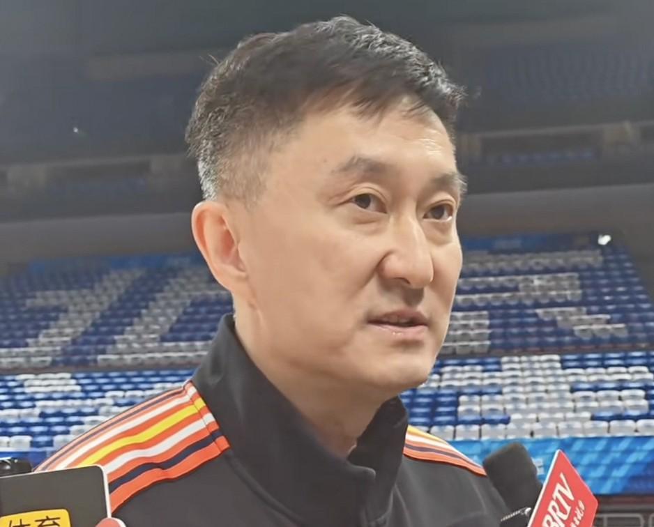 开云电子-杜锋:系列赛看到了年轻人的担当和成长,希望今晚大家继续拼